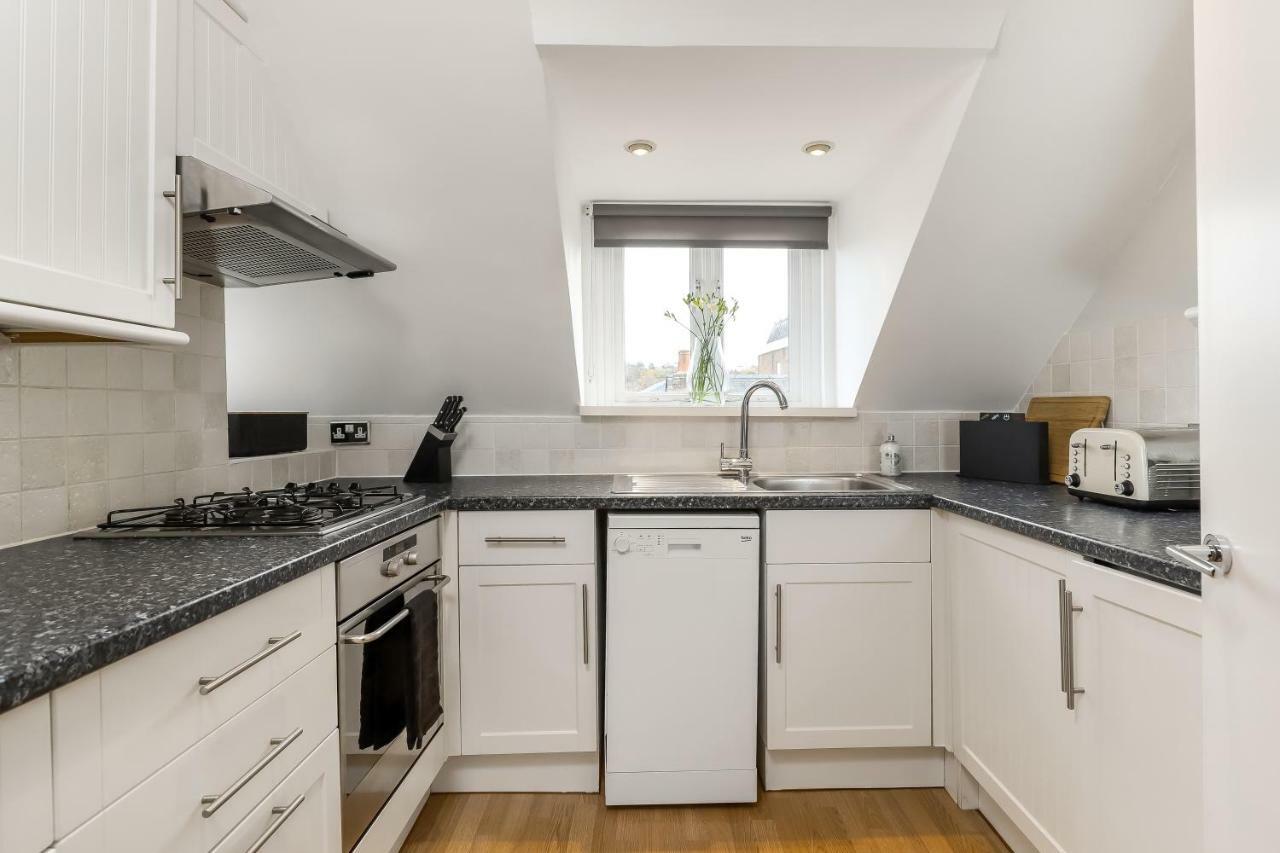 Gorgeous Apartment In The Centre Of Вінчестер Екстер'єр фото